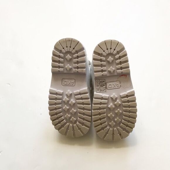 AKID white studded combat boots VGUC size 9 - Picture 8 of 8